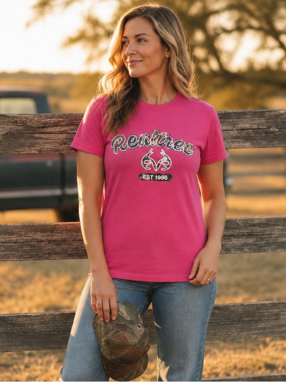 Realtree Pink Camo Logo Graphic T-Shirt Size Large Hunting Outdoors